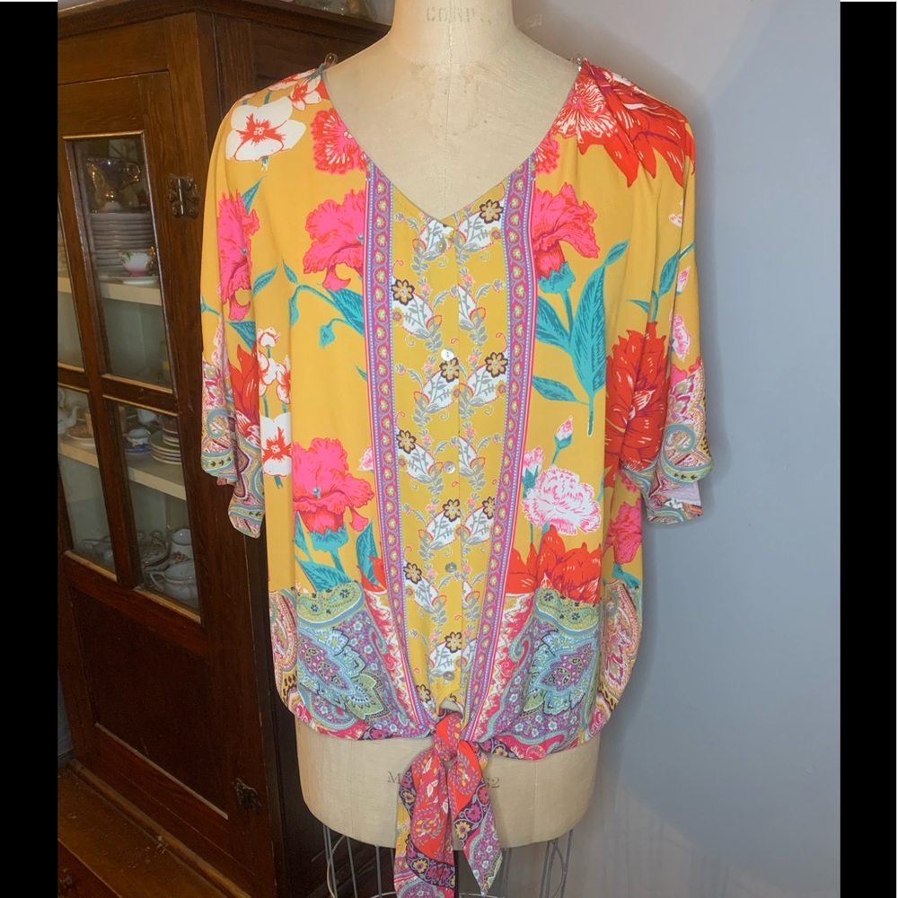 NWT Umgee Yellow Floral Top Flutter Sleeves